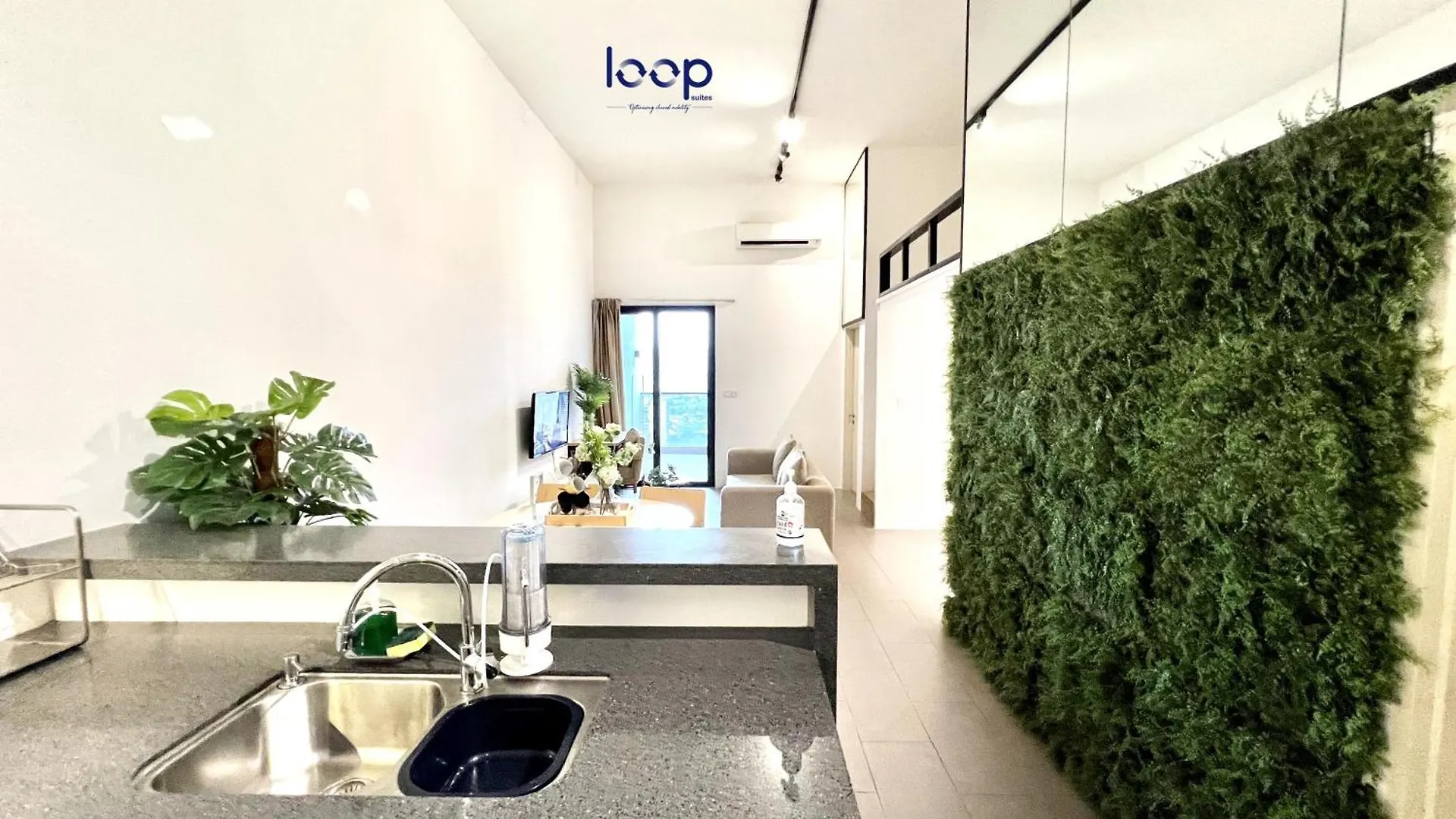 Kl Sentral Serviced Apartment - The Establishment Kl Sentral By Loop Suites Kuala Lumpur