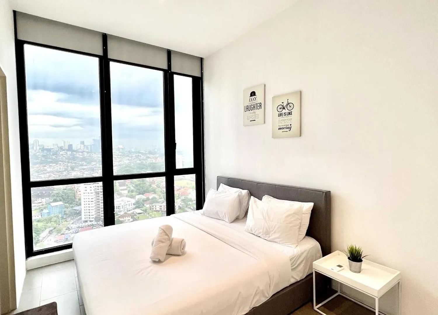 Kl Sentral Serviced Apartment - The Establishment Kl Sentral By Loop Suites Kuala Lumpur
